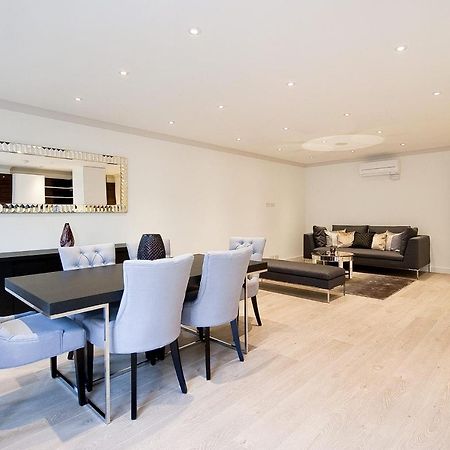 לונדון Stunning 2-Bedroom-Hosted By Sweetstay מראה חיצוני תמונה